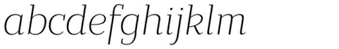 Bandera Text Light Italic