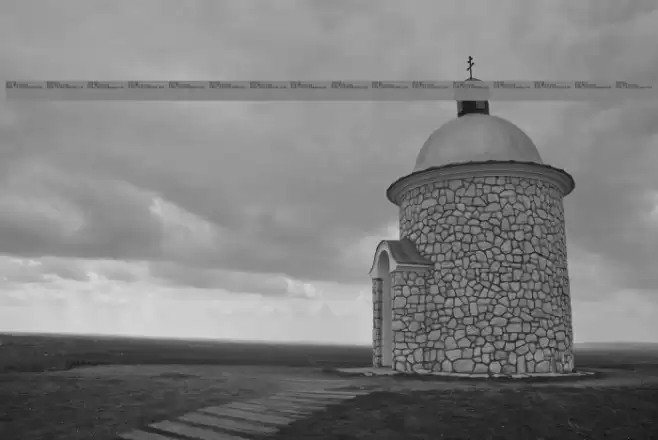 -banhart-hollow- Font examples