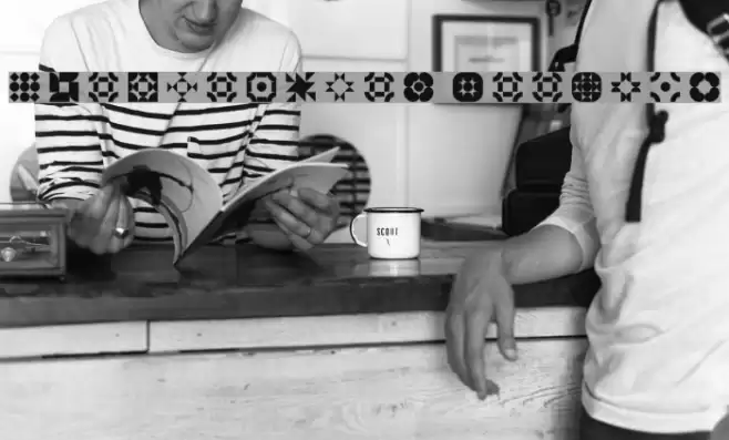 5Geomedings Regular Font examples