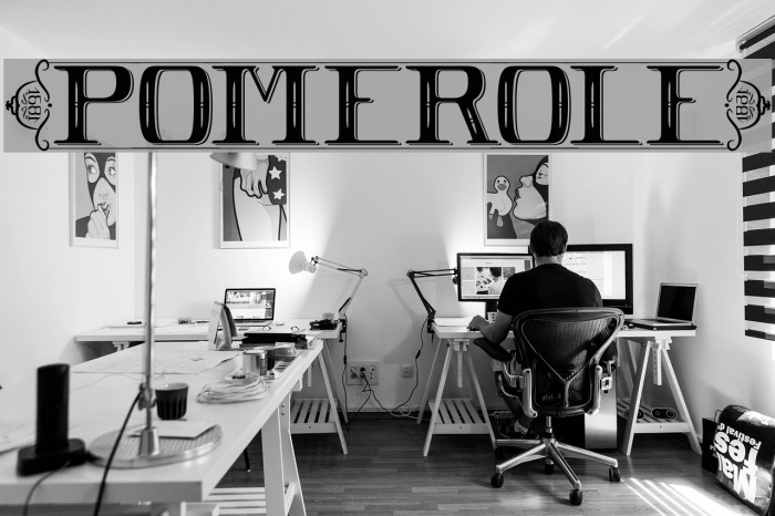 6POMEROLE7 Font examples