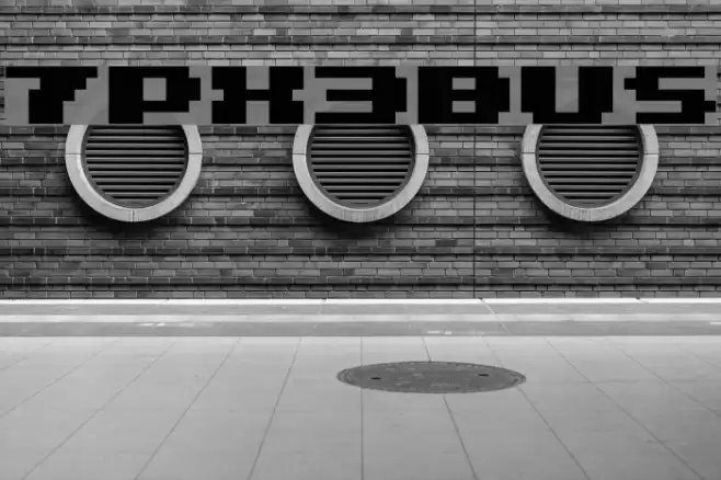7px3bus Font examples