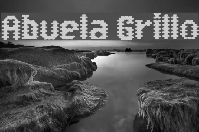 Abuela Grillo Font examples