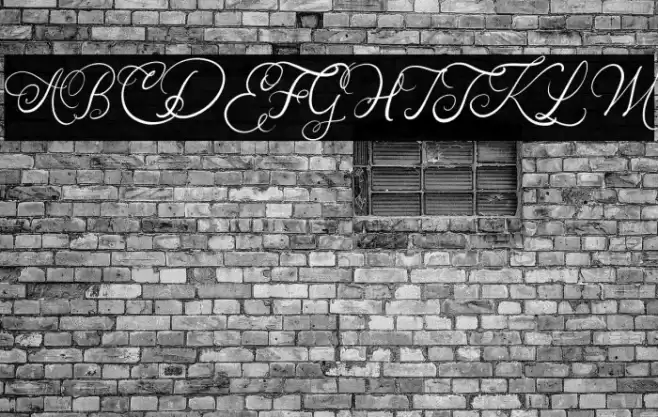 AdolleBright-Regular Caratteri examples