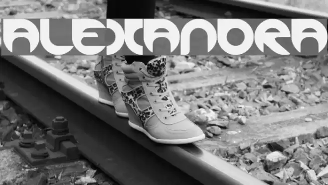 ALEXANDRA Font examples