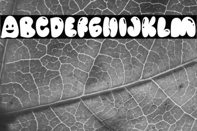 Alien Spooky Schriftart examples