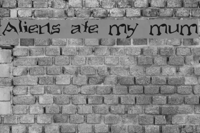 Aliens ate my mum Font examples