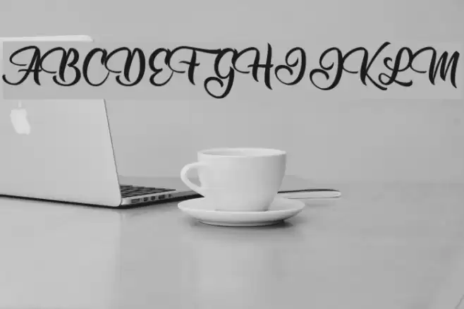 Allessa Personal Use  Font examples