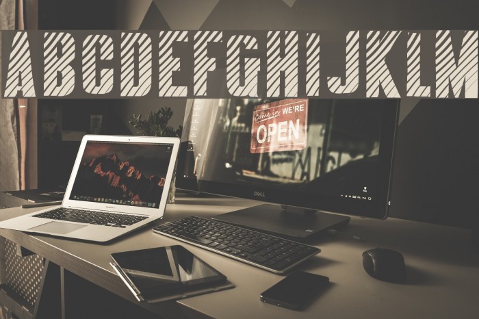 Almonte Woodgrain Schriftart examples