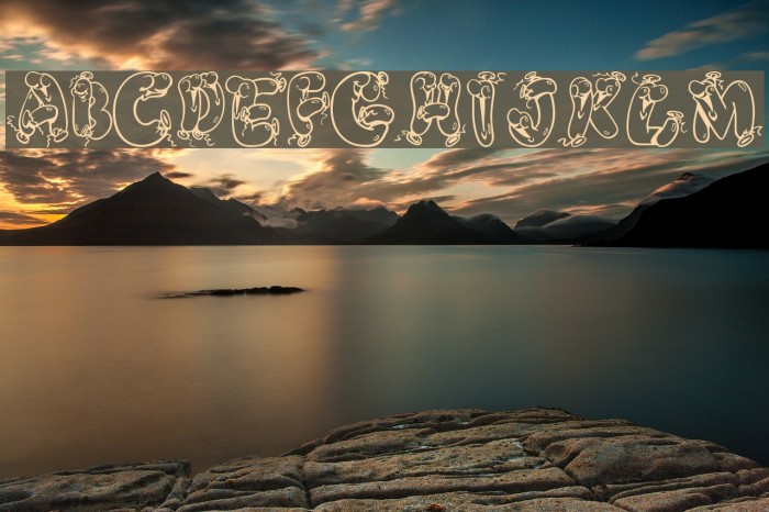 AlphaBalloons2 Font examples