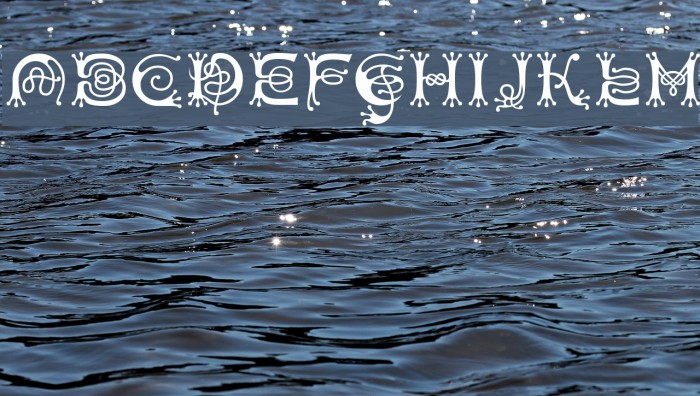 Antherton Cloister Schriftart examples