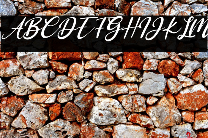 Antoinete Italic Example 1