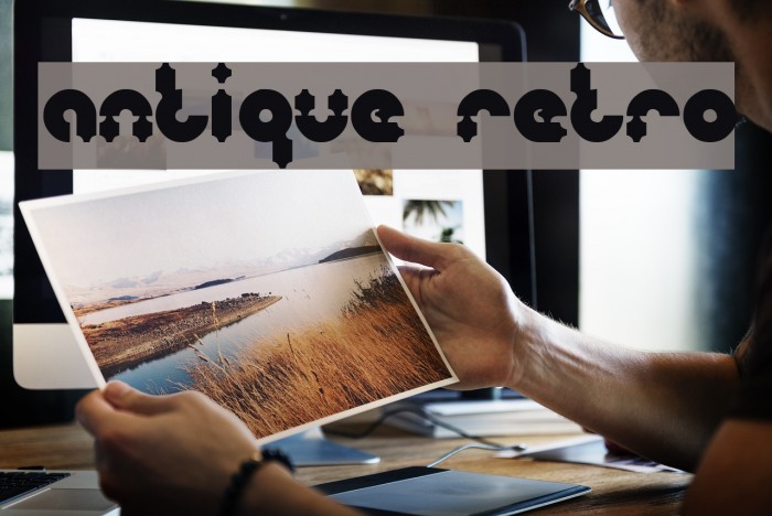 antique retro Font examples