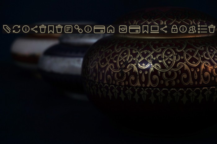 Aristotelica Icons Light Example 1