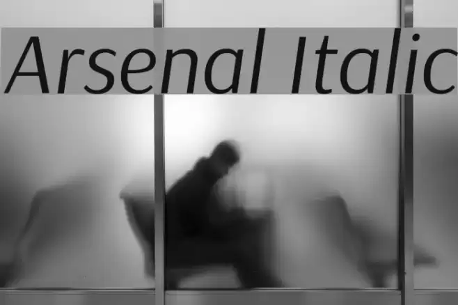 Arsenal Italic Font examples