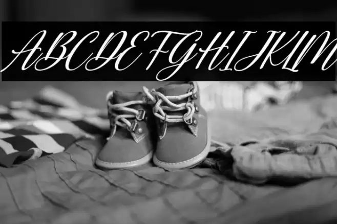 Aurely Lovely Italic Font examples