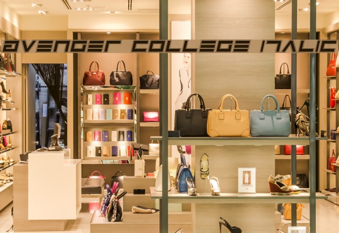 Avenger College Italic Font examples