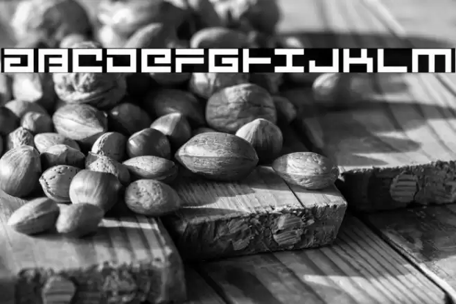 Avenger Font examples