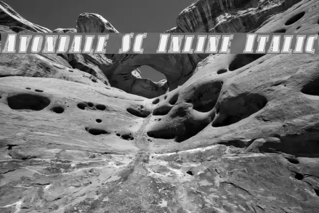Avondale SC Inline Italic Schriftart examples