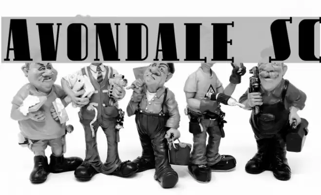Avondale SC Font examples