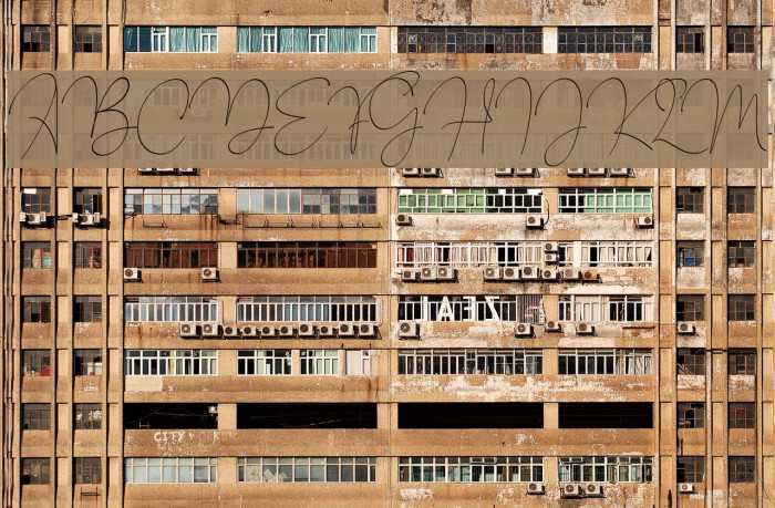 Baltimore Regular Font examples