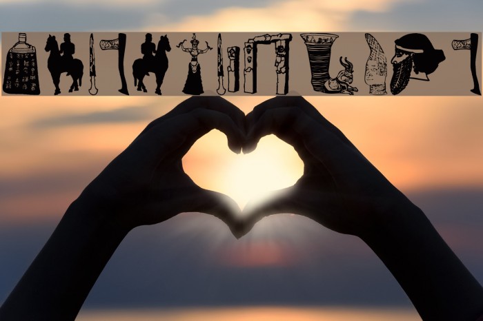 BatsAntiques Font examples