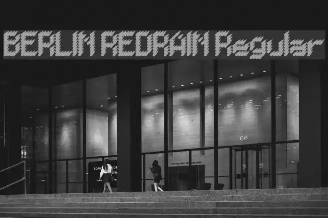 BERLIN REDRAIN Regular Font examples