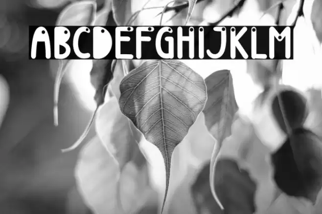 Beach Ball Font examples