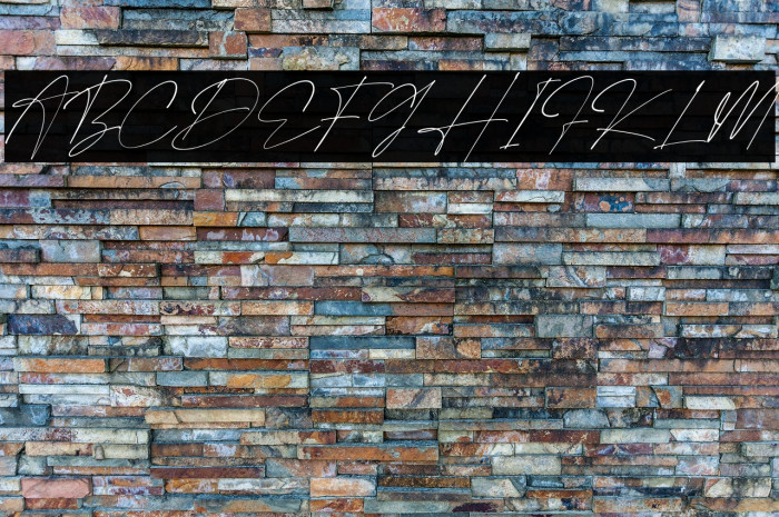 Bentila Signate Italic Example 2