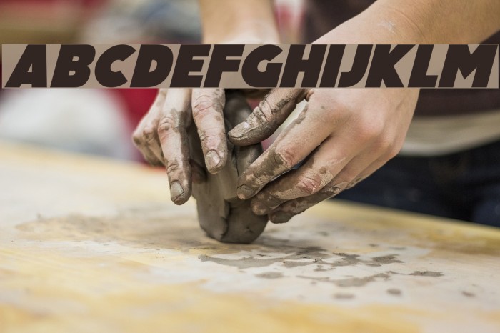 Big Black Bear Italic Font examples