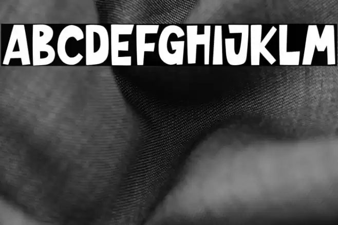 BlacksRoobin Font examples