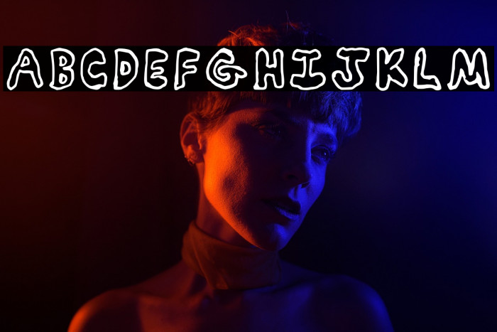 Blacktikey Regular Шрифта examples