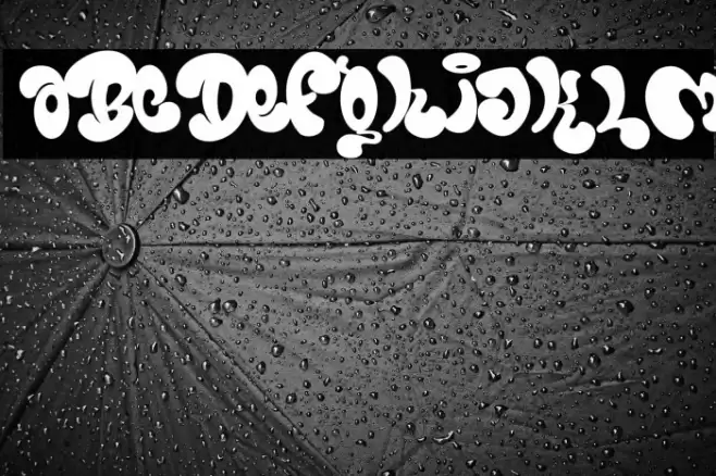 Bomber Marker Шрифта examples