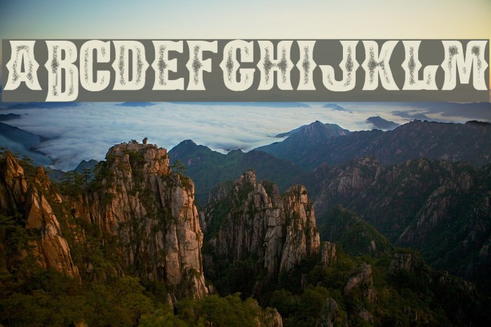 Boots & Spurs Font examples
