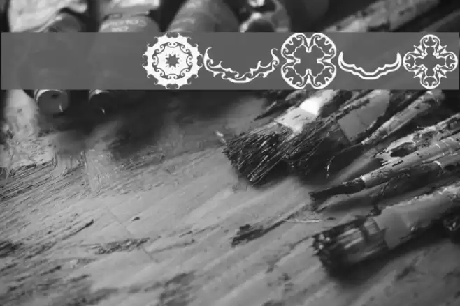 BR Thorns Font examples