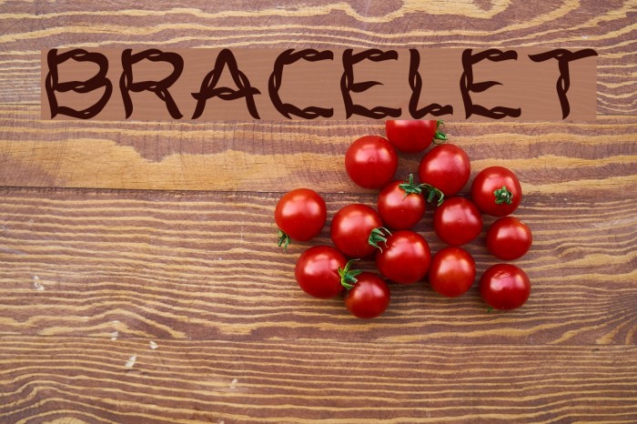 BRACELET Font examples