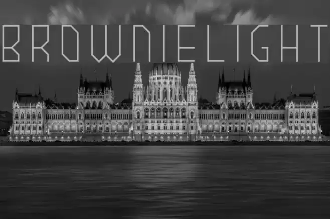BROWNIElight Font examples