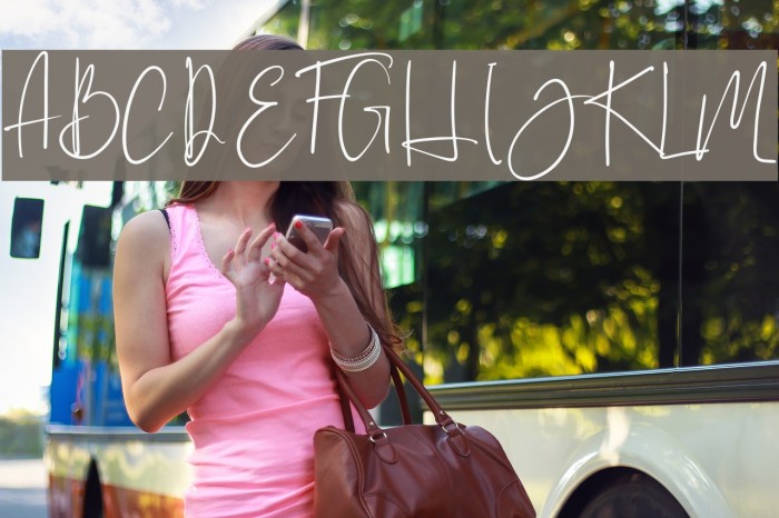 Brilliant Signature 1 Regular Font examples