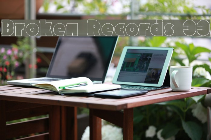 Broken Records 33 Font examples