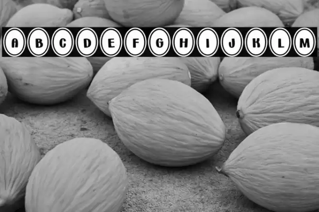 Bunny*Eggs Font examples