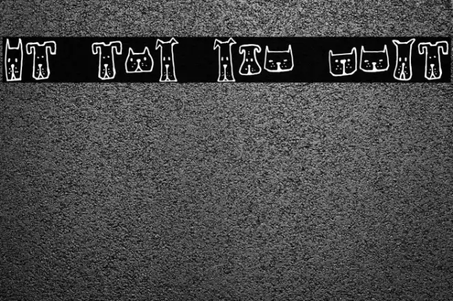 Cats and Dogs Regular Font examples