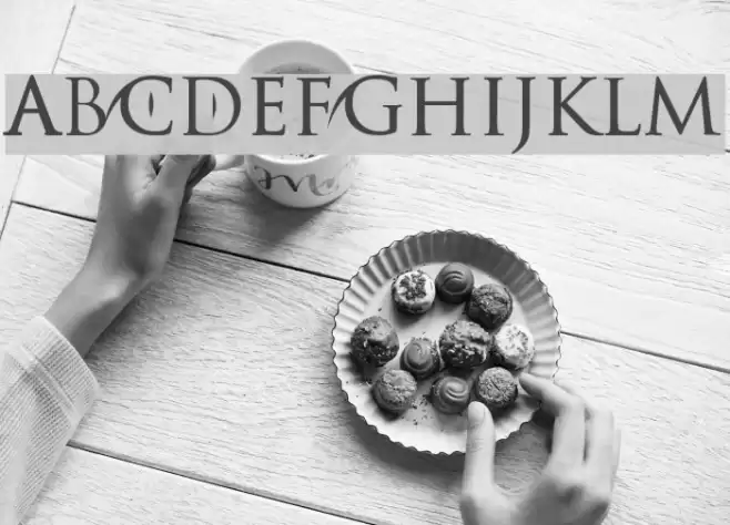 Catwoman Font examples