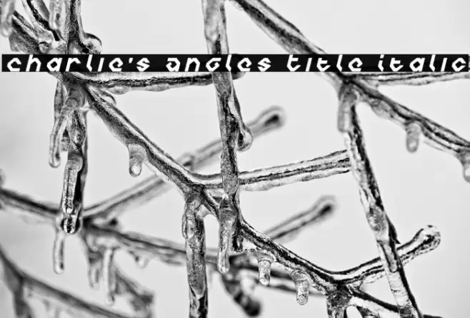 Charlie's Angles Title Italic फ़ॉन्ट examples