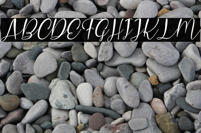 Charlotte Hasanah Italic Example 1