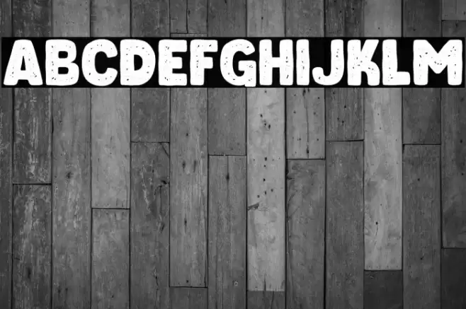 ChieezyBurger-Distressed Font examples