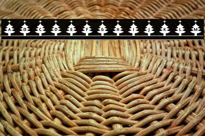 ChristmasMonogram-Regular Example 2