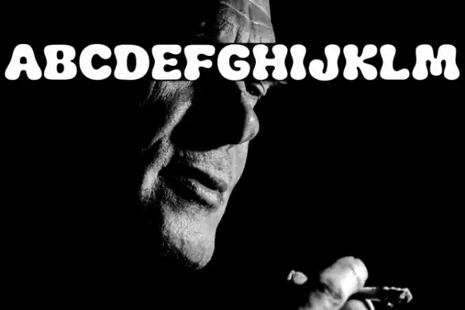 ChunkPlump-Regular Fuentes examples