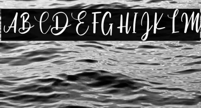 Cinthya Einzberg Font examples