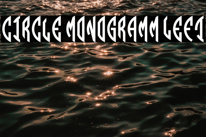 Circle Monogramm Left Example 2