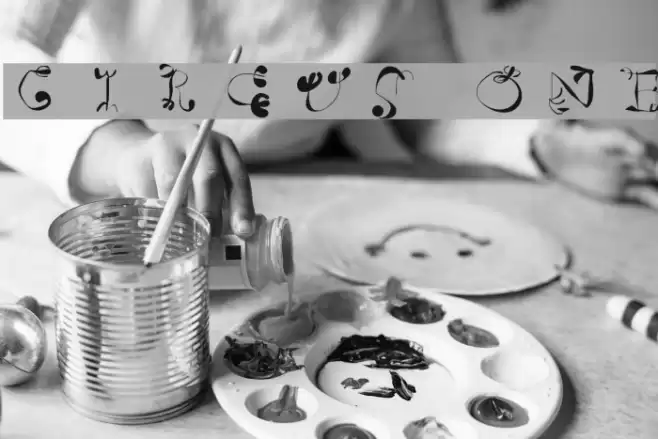 Circus One Font examples