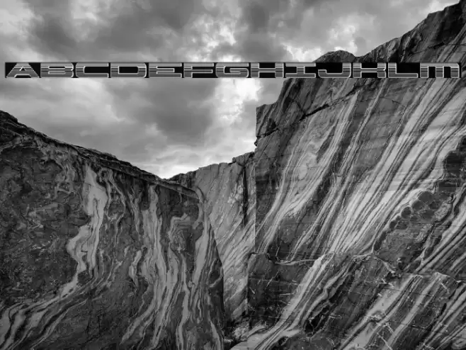 Classic Cobra Chrome Font examples